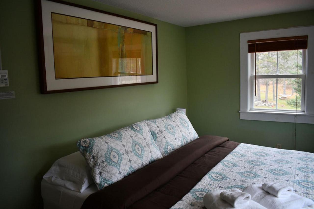 Brook Road Inn Goshen Экстерьер фото