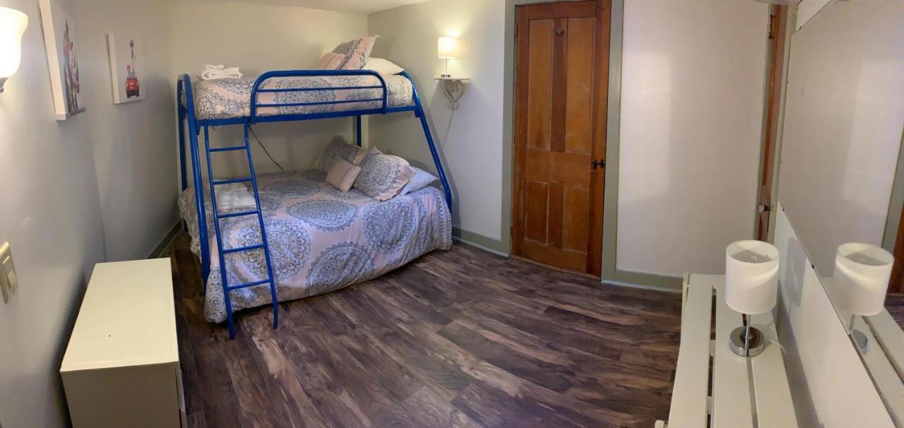 Brook Road Inn Goshen Экстерьер фото